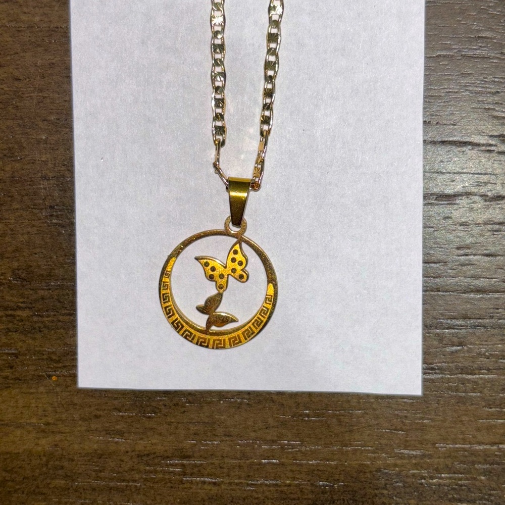Plated Gold Butterflies Necklace‎